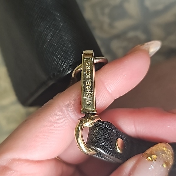 Michael Kors Large Multifunction Wallet/Phone Wristlet - Picture 6 of 11